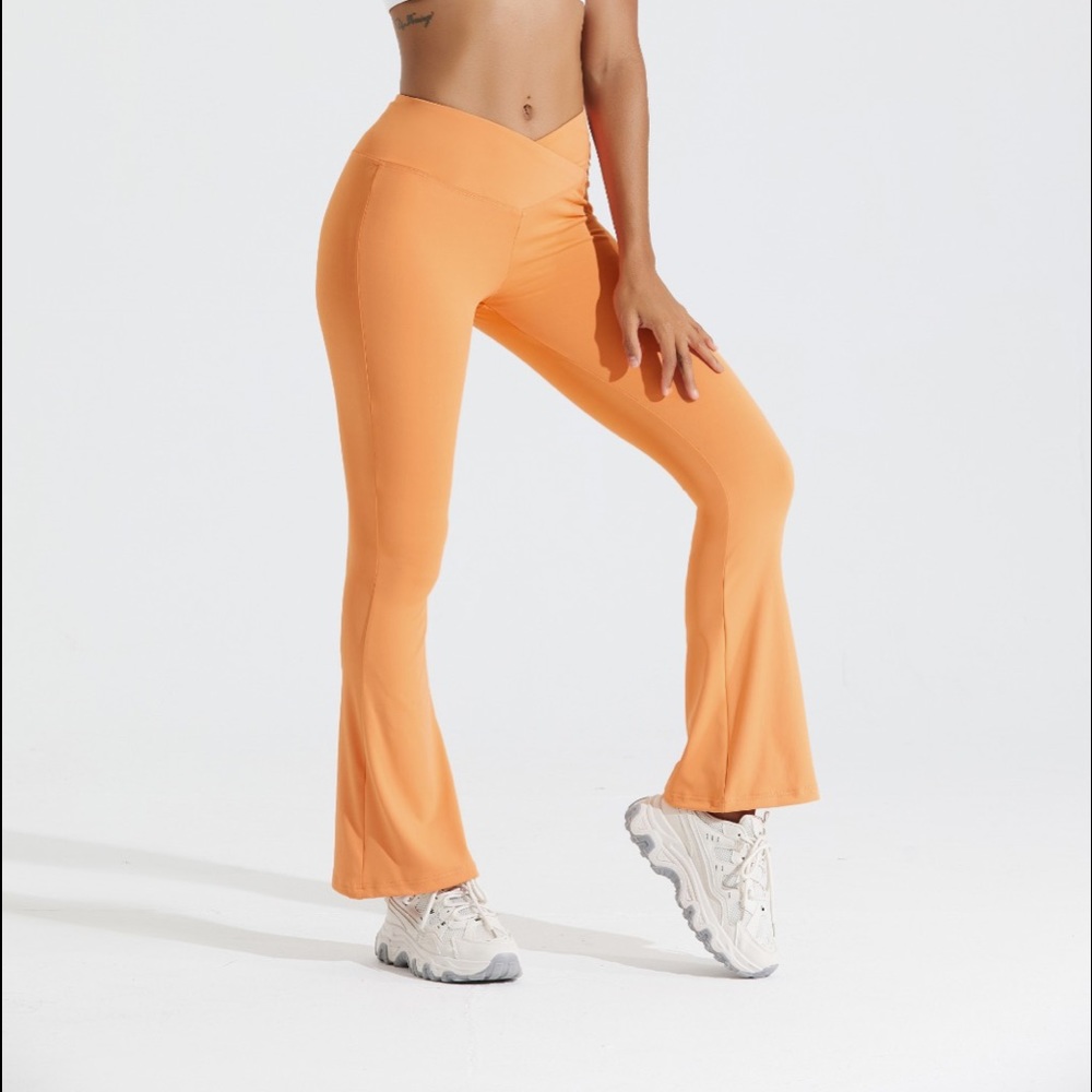 Crossover Flare Leggings